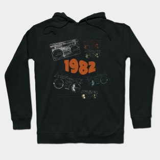 1982 on retro music Hoodie